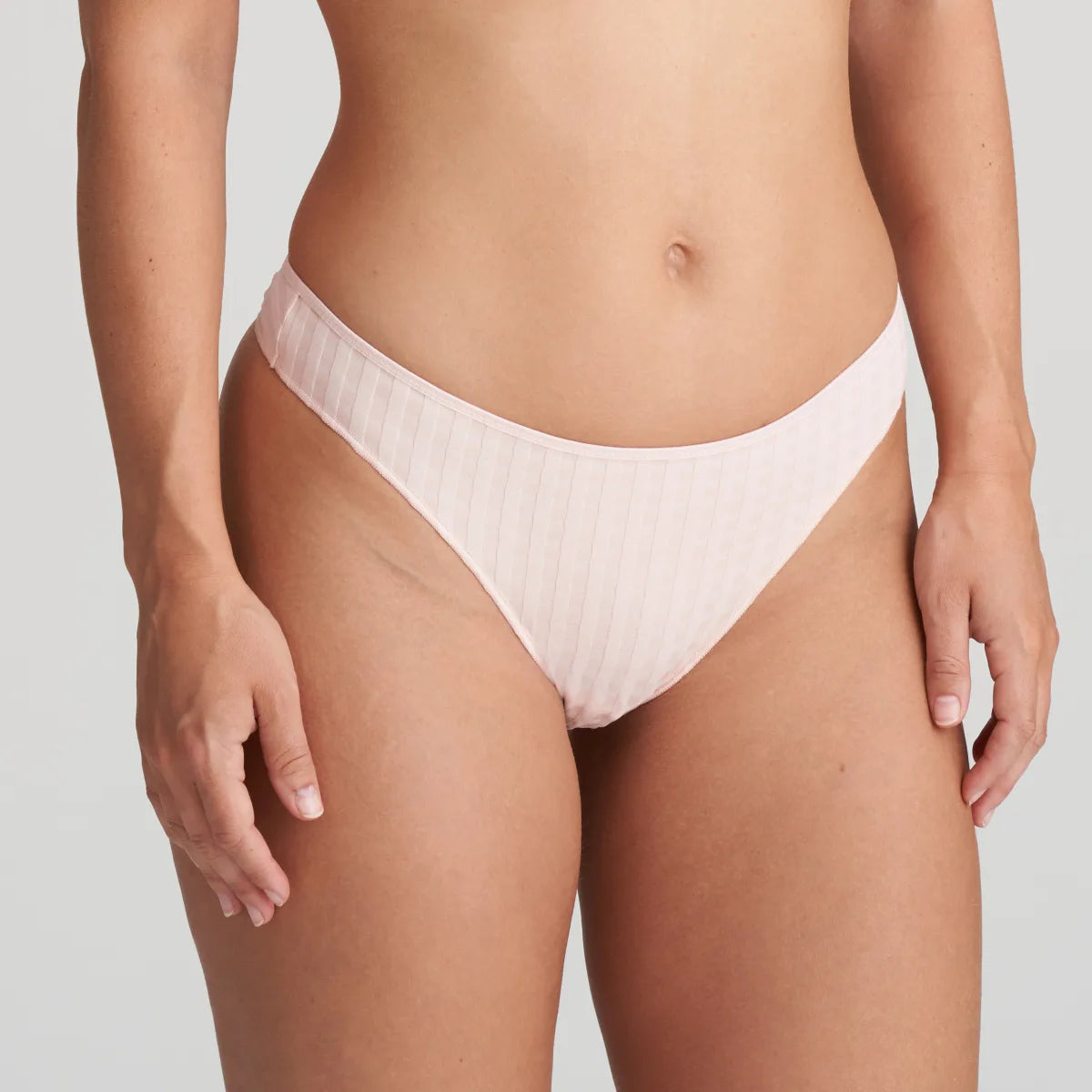 Avero Thong - Pearly Pink