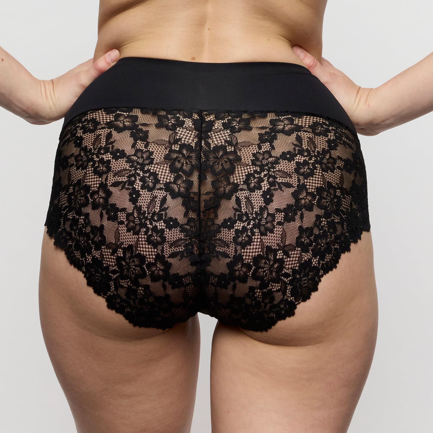 Soft Studio Smoothing Full Brief