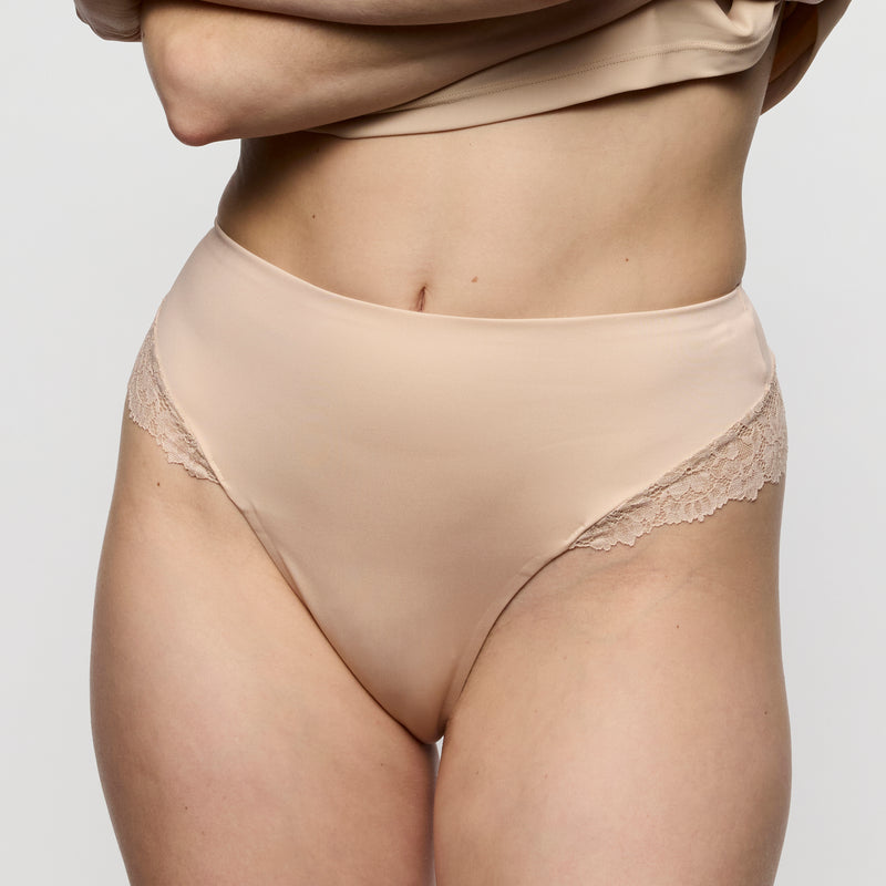 Soft Studio Smoothing Thong